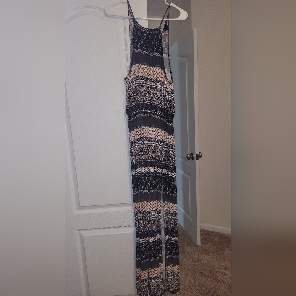 American eagle brown and white maxi dress side slit size small